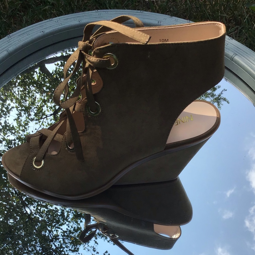 🌈Open toed lace up shoe🌈